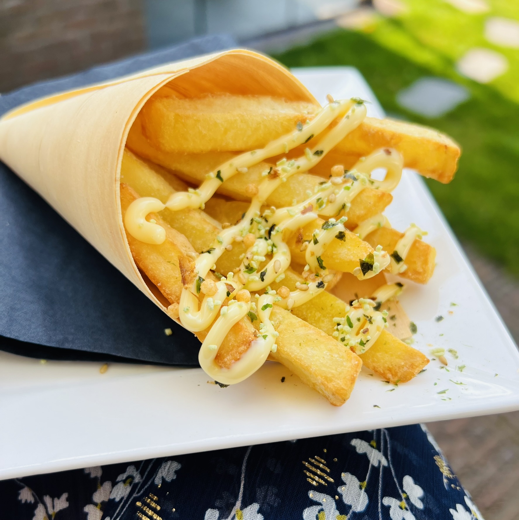 Fries, kewpie & furikake