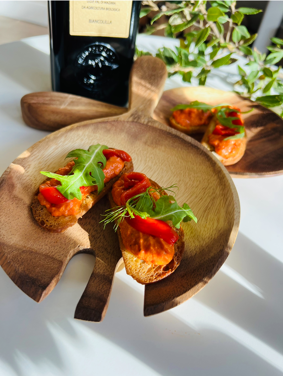 Crostini with pointed sweet pepper pate