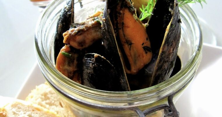 Mussels with dill & anchovy