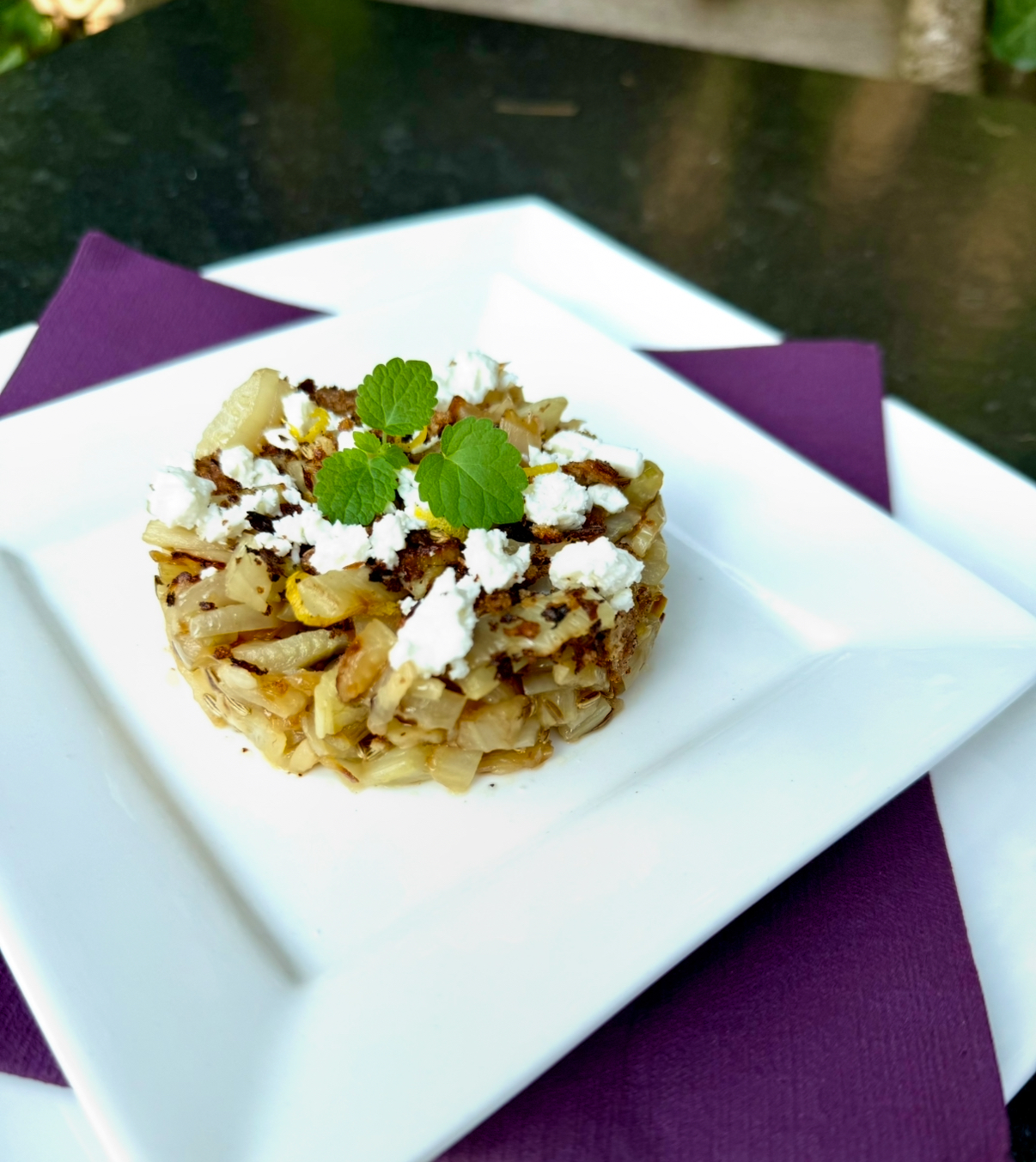 Fennel tartare with crushed croutons & feta
