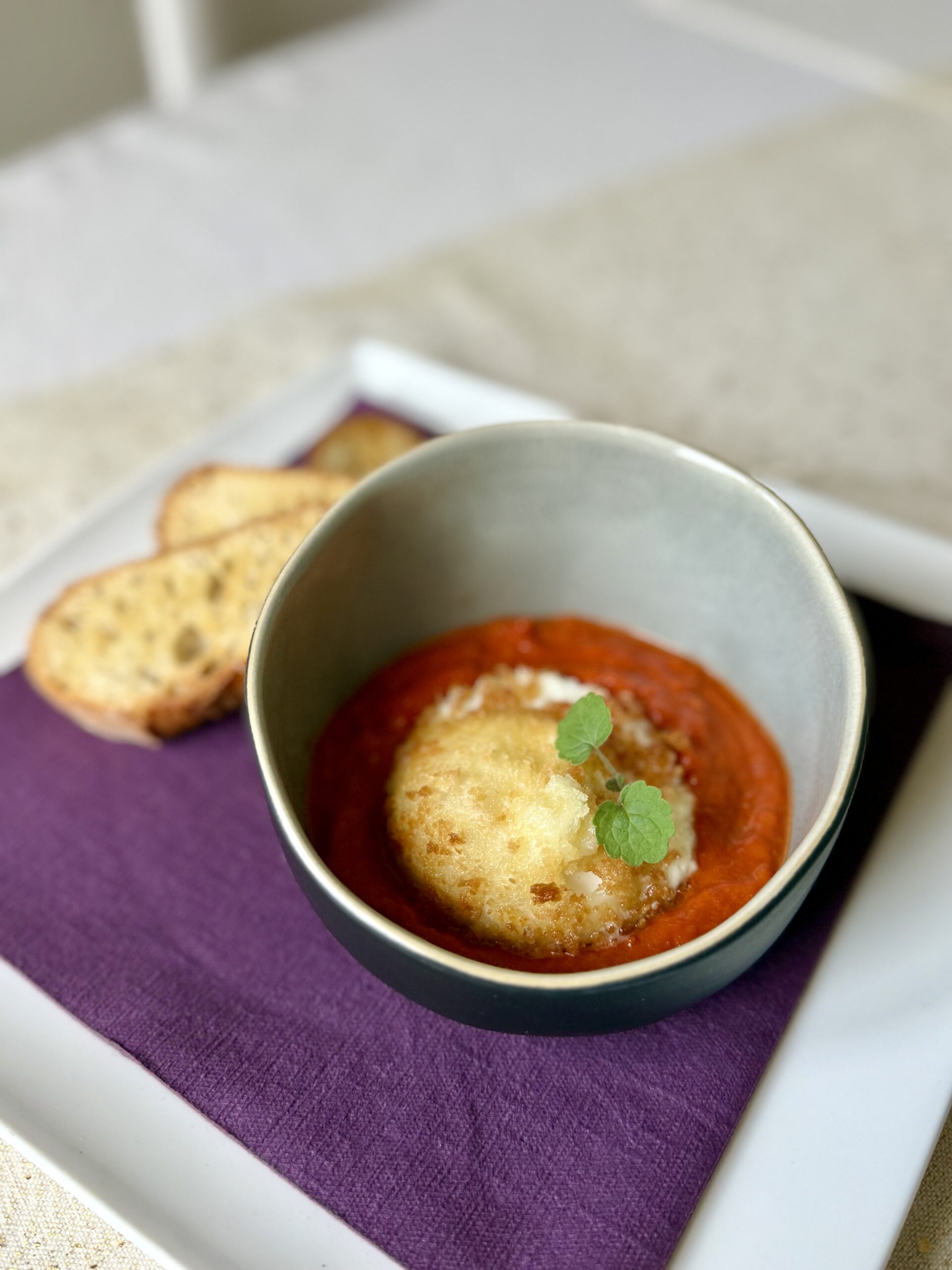 Fried burrata in tomato & sweet pepper sauce